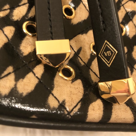 Vera Bradley Fenwick Mini Crossbody Glossy Leopard - Picture 9 of 11